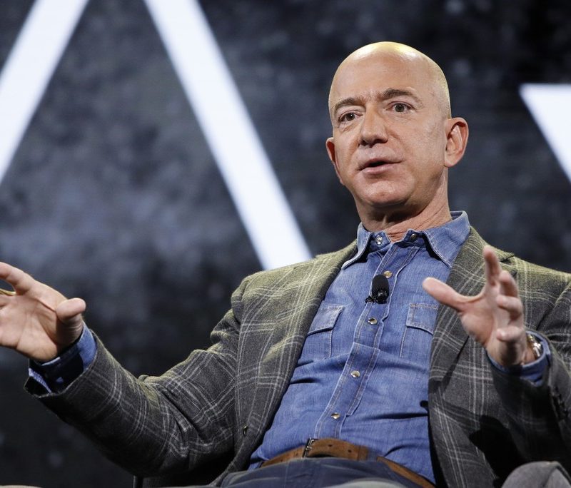 jeff bezos inspiracao em Inovando como o Jeff Bezos: dicas para pensar fora da caixa em 2023 Jeff Bezos