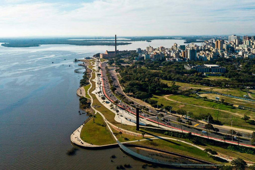 svg+xml;charset=utf em Hello Marketing B2B e SaaS Porto Alegre Agência de Marketing Digital