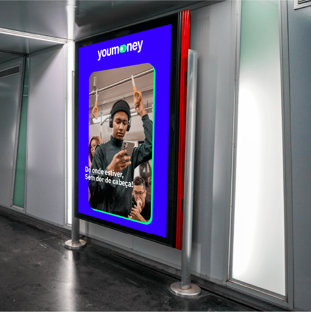 YouMoney – aplicação da marca em mídia OOH