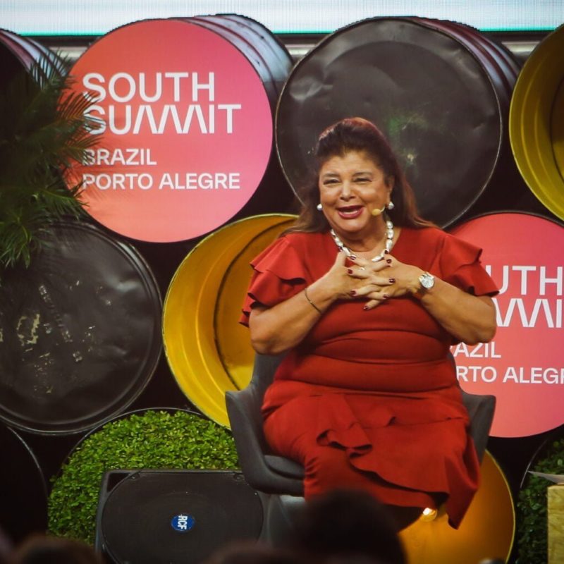 luiza trajano south summit brazil em O Futuro do Varejo: Luiza Trajano Destaca a Importância das Lojas Físicas no South Summit Brazil Luiza Trajano no South Summit Brazil